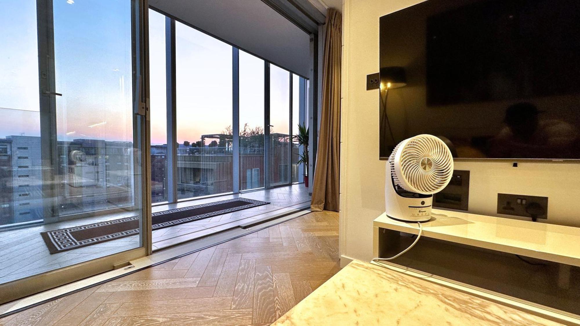 Battersea Power Station - Winter Garden Balcony & 1Gb Wifi - Luxurylondonstays Exterior photo